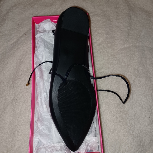 ⭐ Final Price ⭐ JustFab Kinley flats - Picture 3 of 5